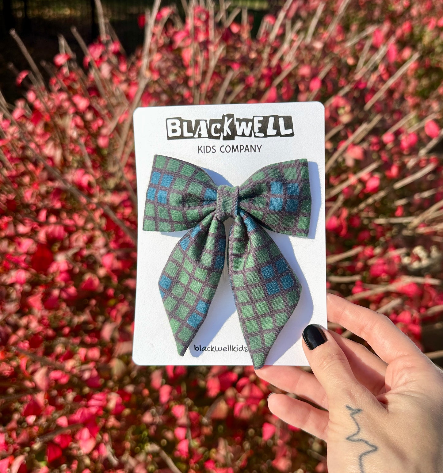 LR | Dark Green Plaid Aurora Bow